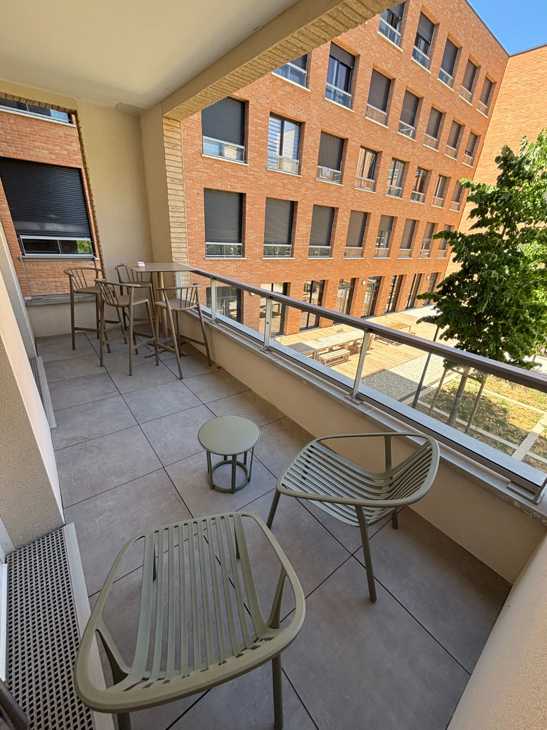 Terrasse arborée
